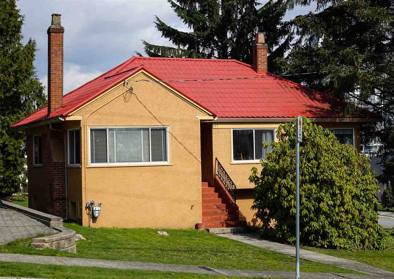 Main Photo: 321 CUMBERLAND Street in New Westminster: Sapperton House for sale : MLS®# R2556313