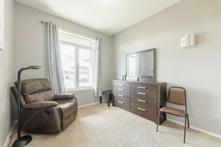 Photo 14: 9 EDGEWOOD Street in Steinbach: R16 Residential for sale : MLS®# 202220383