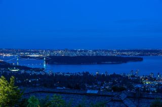 Photo 37: 2603 FOLKESTONE Way in West Vancouver: Whitby Estates House for sale in "Whitby Estates" : MLS®# R2527988