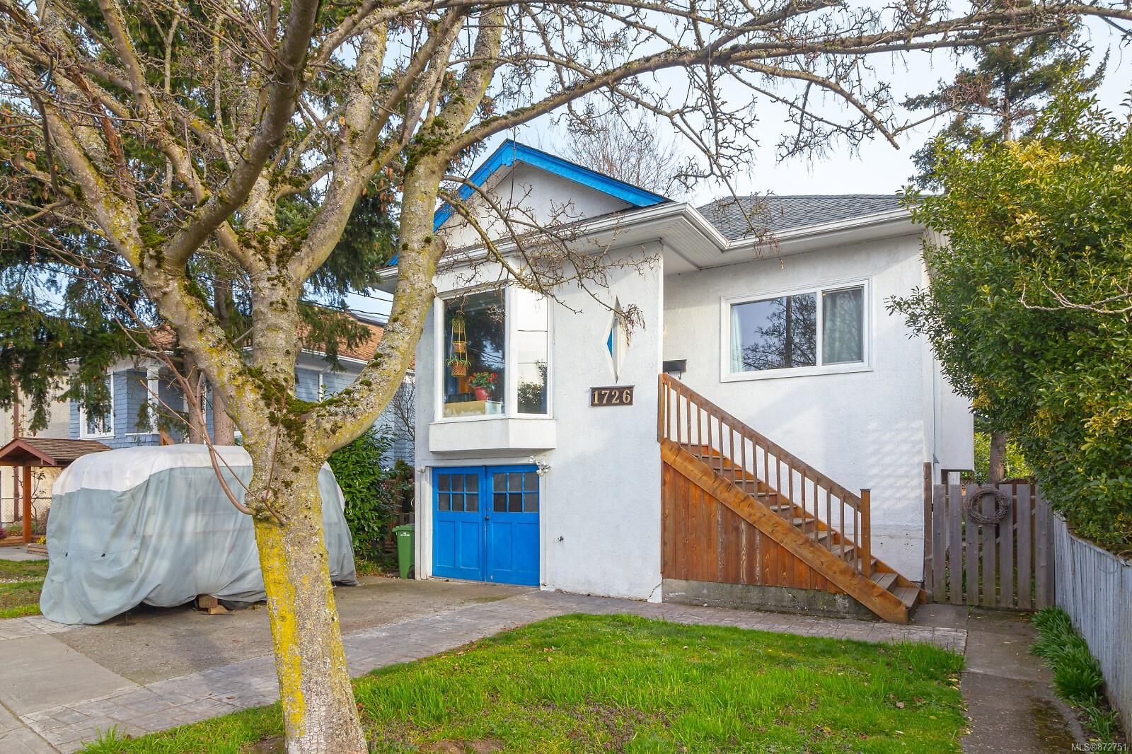 Main Photo: 1726 Bay St in Victoria: Vi Jubilee House for sale : MLS®# 872751