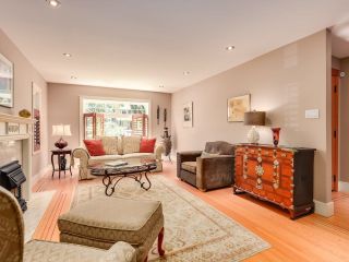 Photo 3: 4065 W 15TH Avenue in Vancouver: Point Grey House for sale (Vancouver West)  : MLS®# R2712753