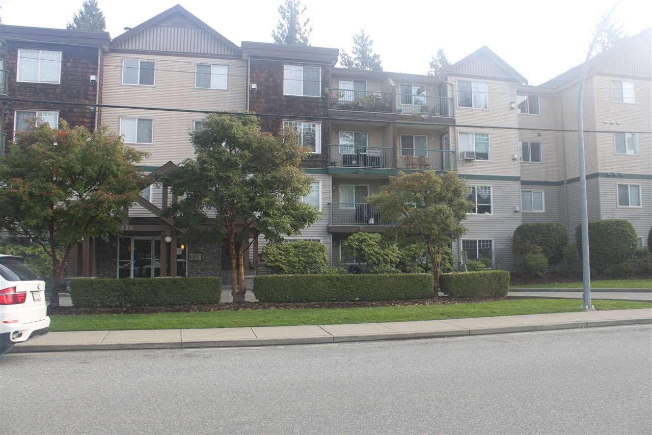 Main Photo: 209 2350 WESTERLY STREET in Abbotsford: Abbotsford West Condo for sale : MLS®# R2216201