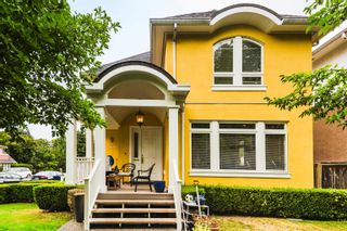 Photo 1: 2995 W 12TH Avenue in Vancouver: Kitsilano House for sale (Vancouver West)  : MLS®# R2739505