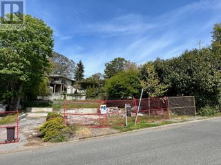 Photo 1: 1258B Woodway St in Esquimalt: Vacant Land for sale : MLS®# 956904