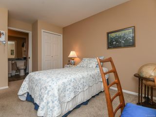 Photo 17: 16 2010 20TH STREET in COURTENAY: CV Courtenay City Row/Townhouse for sale (Comox Valley)  : MLS®# 795658