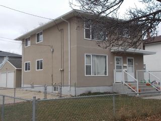 Photo 2: 42 Chester Street in Winnipeg: East Elmwood Residential for sale (3B)  : MLS®# 202226619