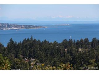Photo 1: 3407 Karger Terr in VICTORIA: Co Triangle House for sale (Colwood)  : MLS®# 735110
