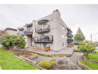Photo 1: 307 620 BLACKFORD Street in New Westminster: Uptown NW Condo for sale in "DEERWOOD COURT" : MLS®# V1055259