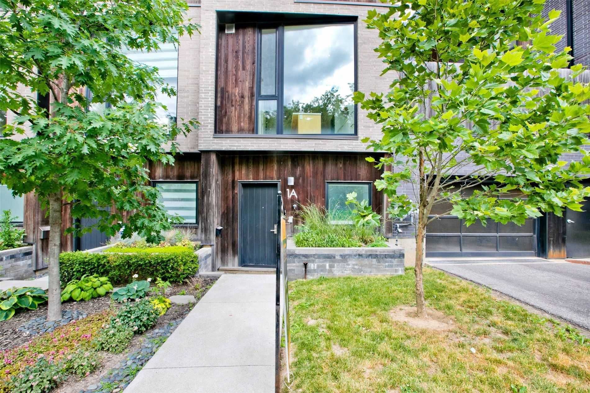 Main Photo: 1A Walder Avenue in Toronto: Mount Pleasant East House (Other) for sale (Toronto C10)  : MLS®# C5688429