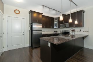 Photo 3: 409 2330 SHAUGHNESSY STREET in Port Coquitlam: Central Pt Coquitlam Condo for sale : MLS®# R2420583