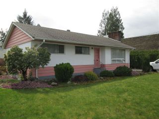 Photo 1: 32950 BEVAN Avenue in Abbotsford: Central Abbotsford House for sale in "Mill Lake Area" : MLS®# R2251284