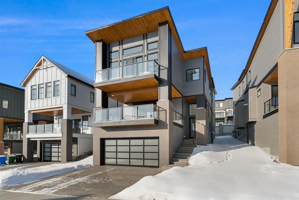 Main Photo: 72 Timberline Way SW in Calgary: Springbank Hill Detached for sale : MLS®# A2017579