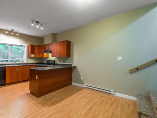 Photo 11: 102 582 Rosehill St in Nanaimo: Na Central Nanaimo Row/Townhouse for sale : MLS®# 886786