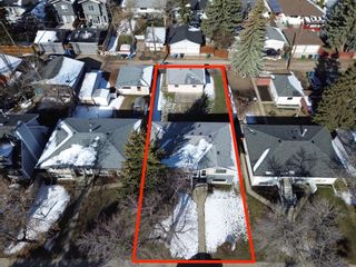 Main Photo: 2823 41 Street SW in Calgary: Glenbrook Detached for sale : MLS®# A2122600
