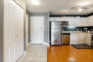 Photo 3: 413 33728 KING Road in Abbotsford: Central Abbotsford Condo for sale in "College Park" : MLS®# R2613952