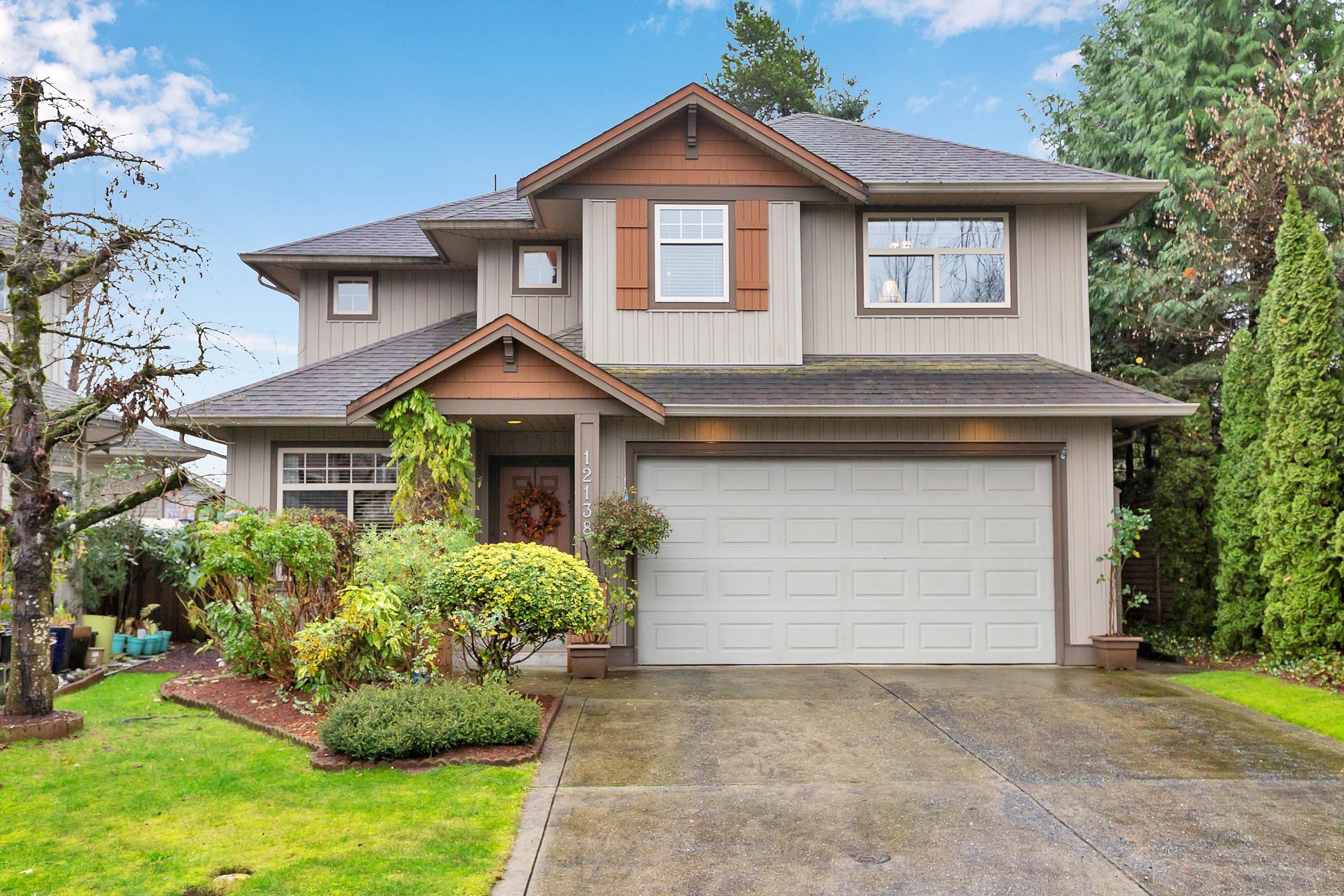 Main Photo: 12138 MCMYN Avenue in Pitt Meadows: Mid Meadows House for sale in "IVY LINE SUBDIVISION" : MLS®# R2635972