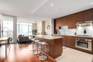 Photo 2: 703 1333 W 11TH Avenue in Vancouver: Fairview VW Condo for sale in "Sakura" (Vancouver West)  : MLS®# R2179532