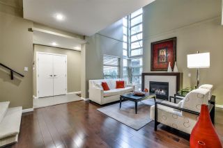 Photo 2: 2 3750 EDGEMONT BOULEVARD in North Vancouver: Edgemont Townhouse for sale : MLS®# R2152238