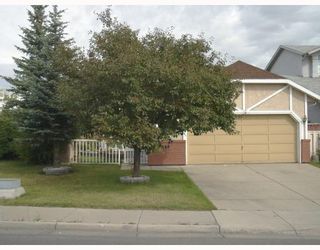 Photo 1: 996 APPLEWOOD Drive SE in CALGARY: Applewood Residential Detached Single Family for sale (Calgary)  : MLS®# C3347246