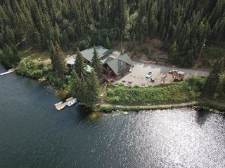 Photo 2: Lakefront cabins, acreage property: Commercial for sale : MLS®# 165995