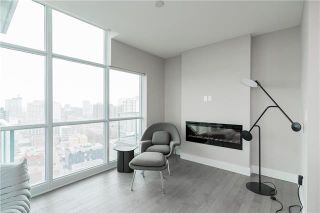 Photo 5: 1802 390 Assiniboine Avenue in Winnipeg: Downtown Condominium for sale (9A)  : MLS®# 202227670