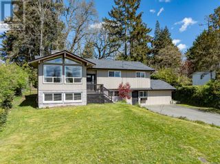 Photo 1: 2475 Seine Rd in Duncan: House for sale : MLS®# 960799