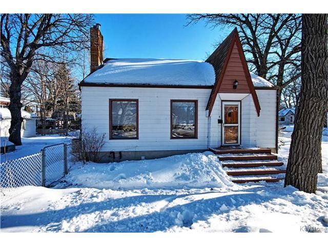 Main Photo: 69 Cunnington Avenue in Winnipeg: Elm Park Residential for sale (2C)  : MLS®# 1703030