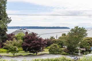Photo 1: 205 2471 BELLEVUE Avenue in West Vancouver: Dundarave Condo for sale in "OCEAN PARK" : MLS®# R2497466