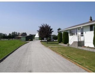 Photo 4: 18680 MCQUARRIE Road in Pitt_Meadows: North Meadows House for sale (Pitt Meadows)  : MLS®# V776699