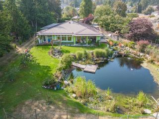 Photo 2: 7219 East Saanich Rd in Central Saanich: CS Saanichton House for sale : MLS®# 923045