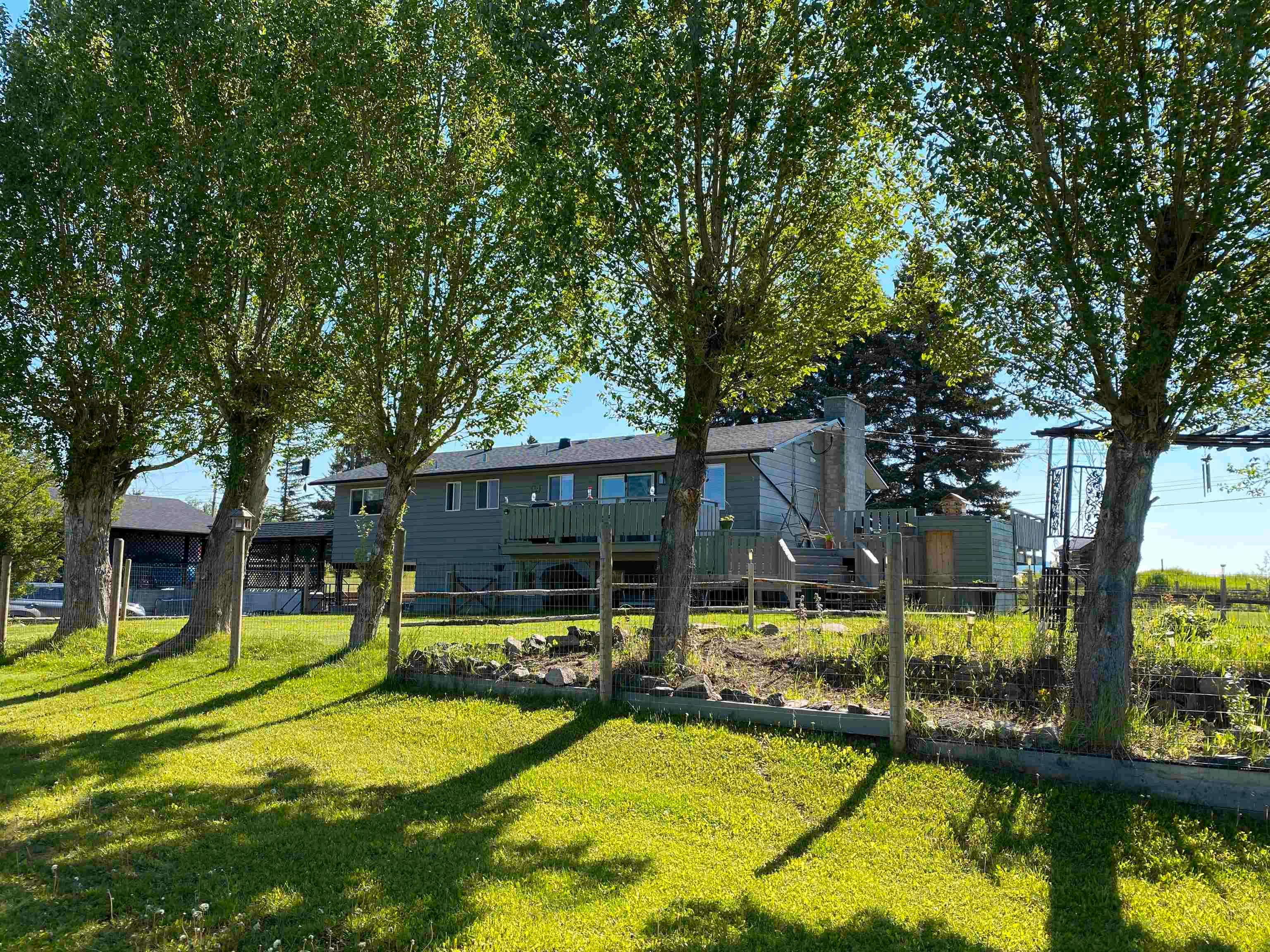Main Photo: 6513 GREY CRESCENT in : 100 Mile House - Rural House for sale : MLS®# R2700541