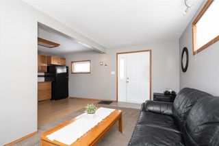 Photo 8: 1128 Fairfield Avenue in Winnipeg: House for sale : MLS®# 202304427