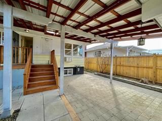 Photo 2: 1862 Carruthers Street, in Kelowna: House for sale : MLS®# 10271382