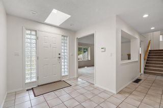 Photo 5: 4565 Pheasantwood Terr in Saanich: SE Broadmead Single Family Residence for sale (Saanich East)  : MLS®# 964131