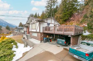Photo 4: 2283 READ Place in Squamish: Garibaldi Highlands House for sale : MLS®# R2758243