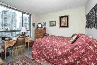Photo 10: 906 813 AGNES Street in New Westminster: Downtown NW Condo for sale : MLS®# R2382886