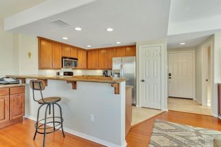 Photo 7: PACIFIC BEACH Condo for sale : 2 bedrooms : 1605 Emerald St in San Diego