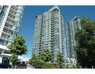 Photo 1: 307 1067 MARINASIDE CR in Vancouver: False Creek North Condo for sale in "QUAYWEST II" (Vancouver West)  : MLS®# V541917