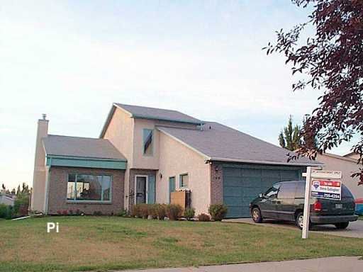 FEATURED LISTING: 138 POINT WEST Drive Winnipeg