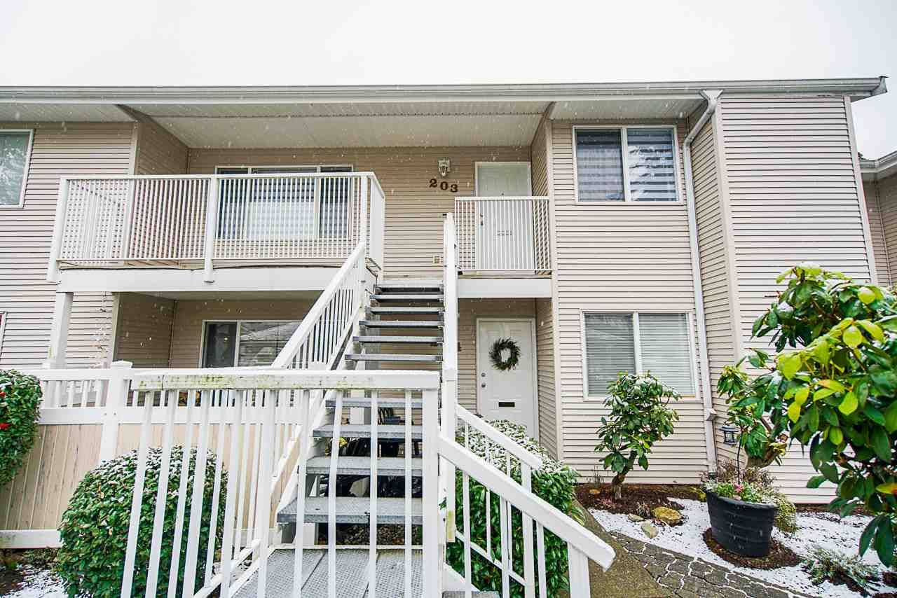 Main Photo: 203 13947 72 AVENUE in Surrey: East Newton Townhouse for sale : MLS®# R2554308