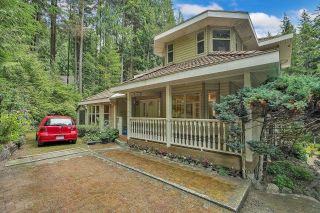 Photo 2: 27780 SAYERS Crescent in Maple Ridge: Northeast House for sale in "Garibaldi Highlands" : MLS®# R2880046