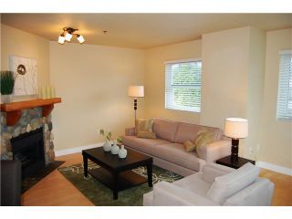 Photo 2: 1 3189 ASH Street in Vancouver: Fairview VW Condo for sale in "FAIRVIEW" (Vancouver West)  : MLS®# V828474