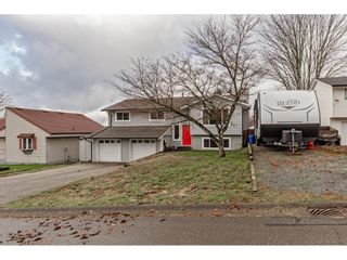 Photo 1: 7915 PLOVER Street in Mission: Mission BC House for sale : MLS®# R2636685