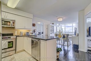 Photo 7: 2321 35 Hollywood Avenue in Toronto: Willowdale East Condo for sale (Toronto C14)  : MLS®# C8446368