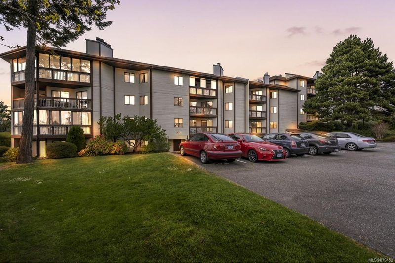FEATURED LISTING: 306 - 73 Gorge Rd West Saanich