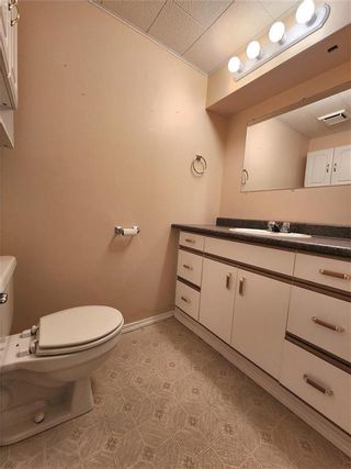 Photo 22: 2 Maevista Place in Winnipeg: Maples Residential for sale (4H)  : MLS®# 202329583