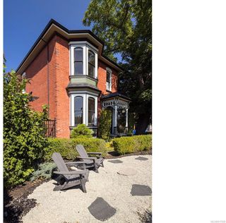 Photo 5: 303 Langford St in Victoria: VW Victoria West House for sale (Victoria West)  : MLS®# 917508