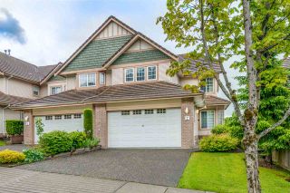 Photo 2: 7 1751 PADDOCK Drive in Coquitlam: Westwood Plateau Townhouse for sale in "Worthing Green" : MLS®# R2467524