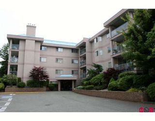 Photo 1: 14 33110 GEORGE FERGUSON Way in Abbotsford: Central Abbotsford Condo for sale in "TIFFANY PARK" : MLS®# F2911918