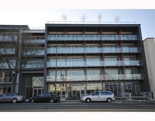 Main Photo: 418 256 E 2ND Avenue in Vancouver: Mount Pleasant VE Condo for sale in "JACOBSEN" (Vancouver East)  : MLS®# V808511